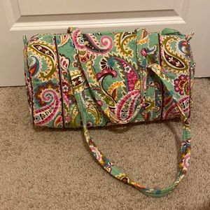 Vera Bradley duffel bag. Great condition!